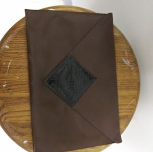 ARTISAN VINTAGE 100% leather clutch